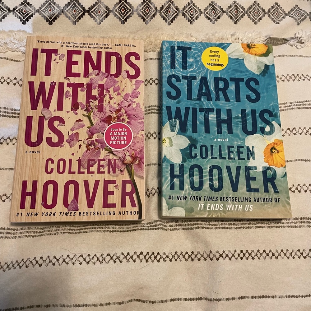 Book Set - It Ends With Us & It Starts With Us